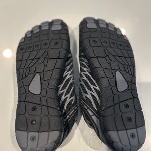 New similar to Oranginer Barefoot Sneakers